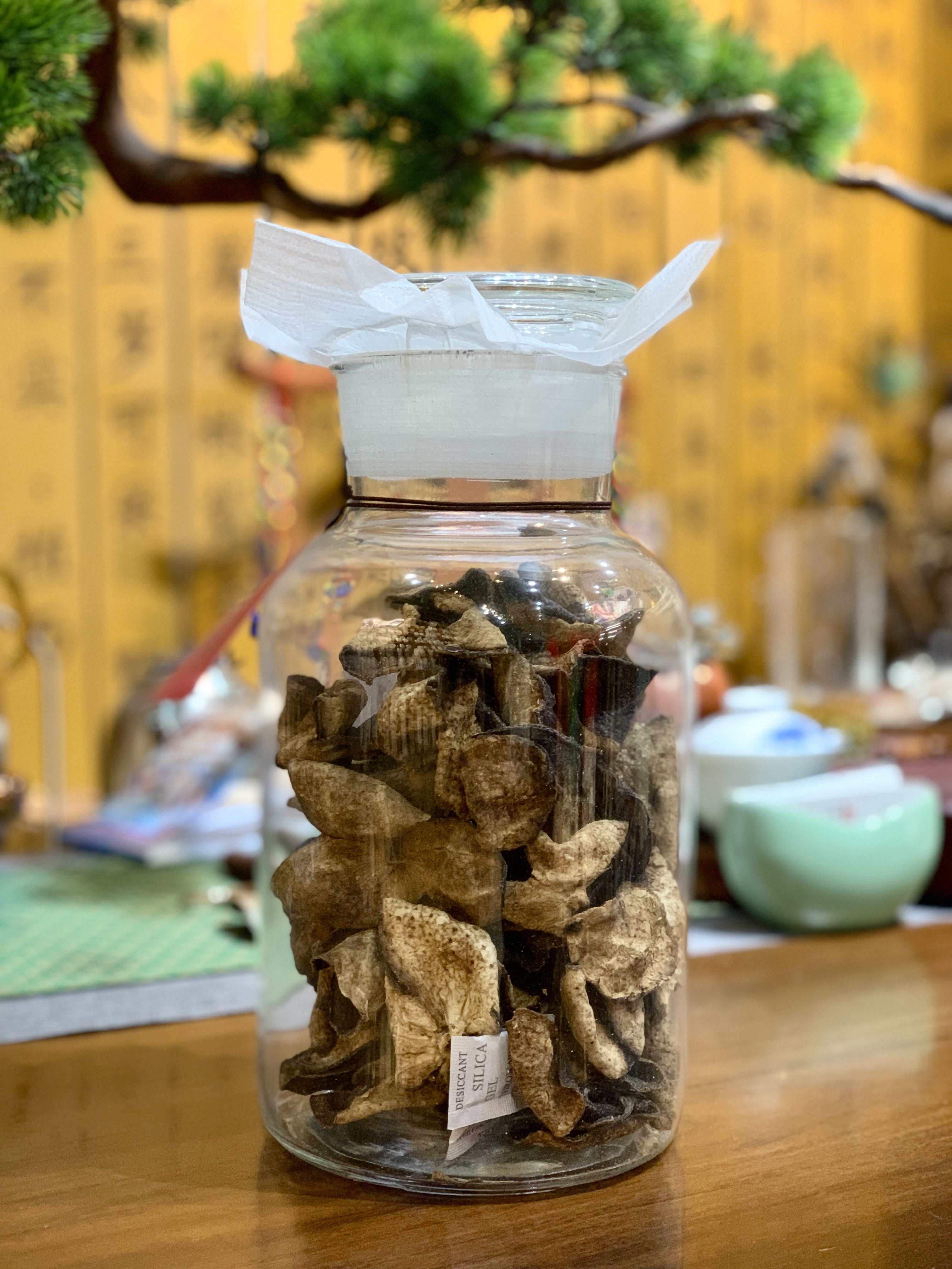 茶香四溢：探索茶叶的千年传承与冲泡艺术(图1)