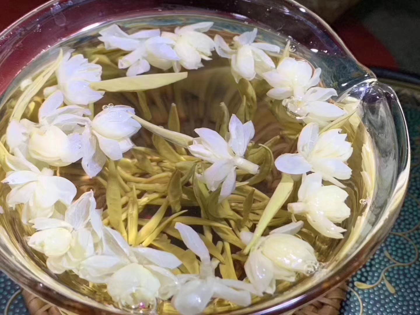 福建名茶探秘：从武夷岩茶到安溪铁观音，品味闽茶的独特魅力(图1)