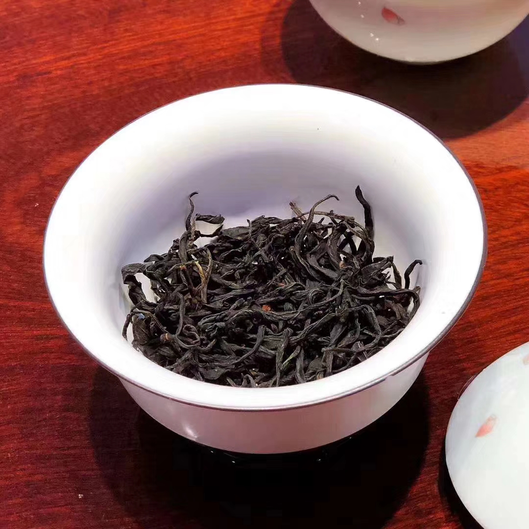 磐安茶叶探秘：从高山云雾到杯中香韵，品味独特茶香之旅(图1)