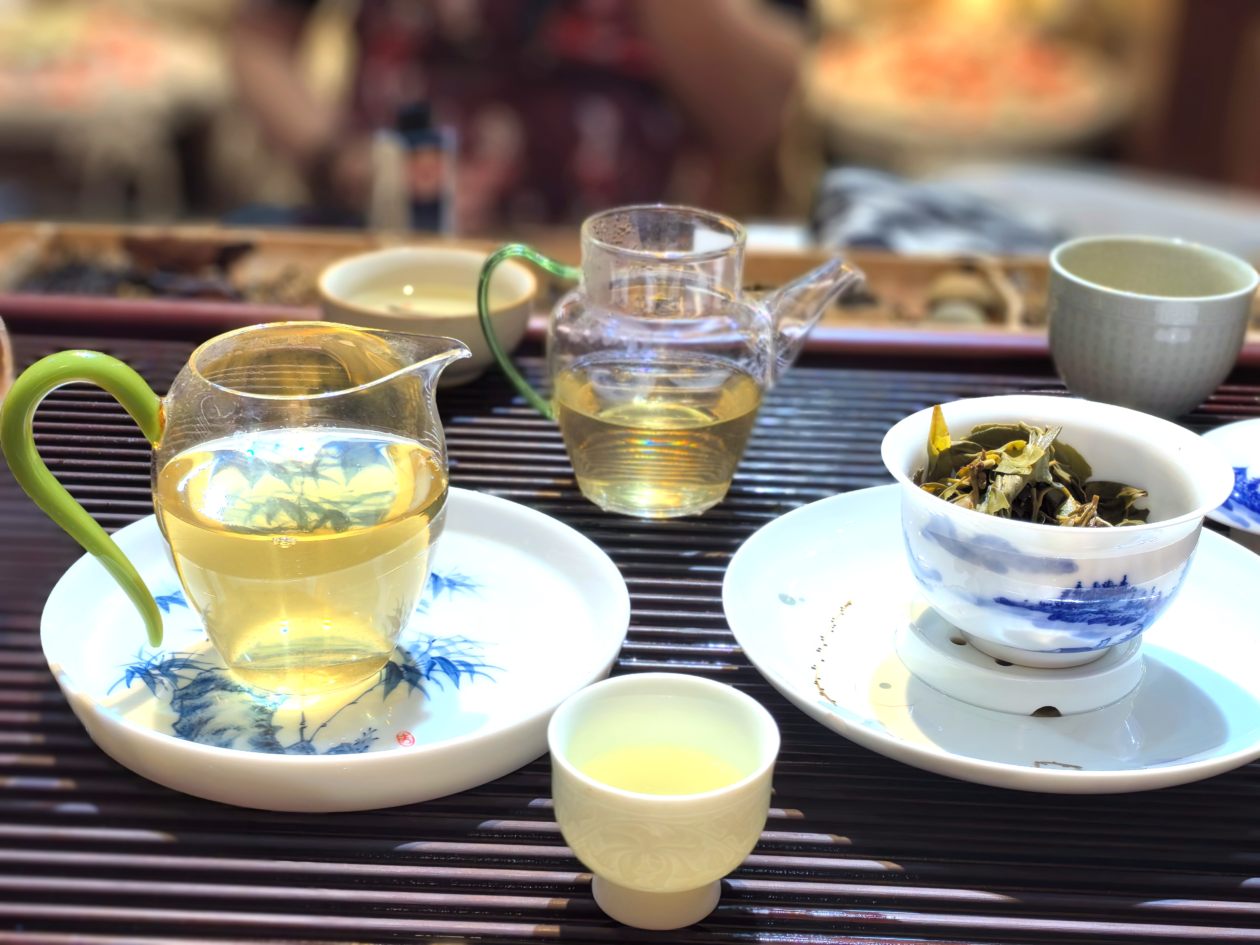 天方普洱茶：从古树采摘到陈化工艺，揭秘普洱茶的独特魅力(图1)