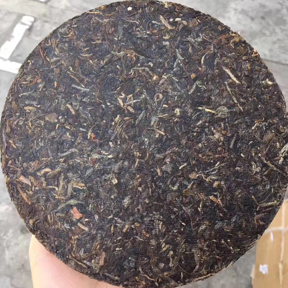 黄金芽茶叶全解析：品种、产地与冲泡技巧一网打尽！(图1)