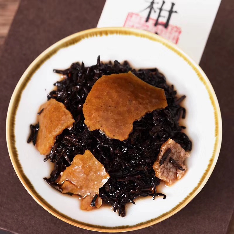 “茶具与茶叶的完美搭配：如何选择最适合的茶具提升茶香体验”(图1)
