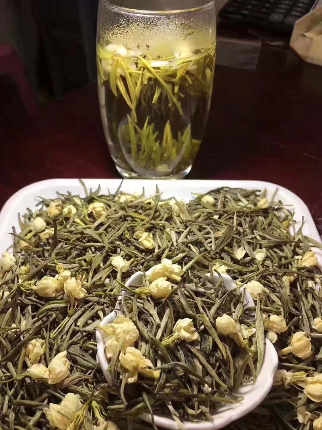 品记茶叶：探索中国名茶的独特风味与制作工艺(图1)