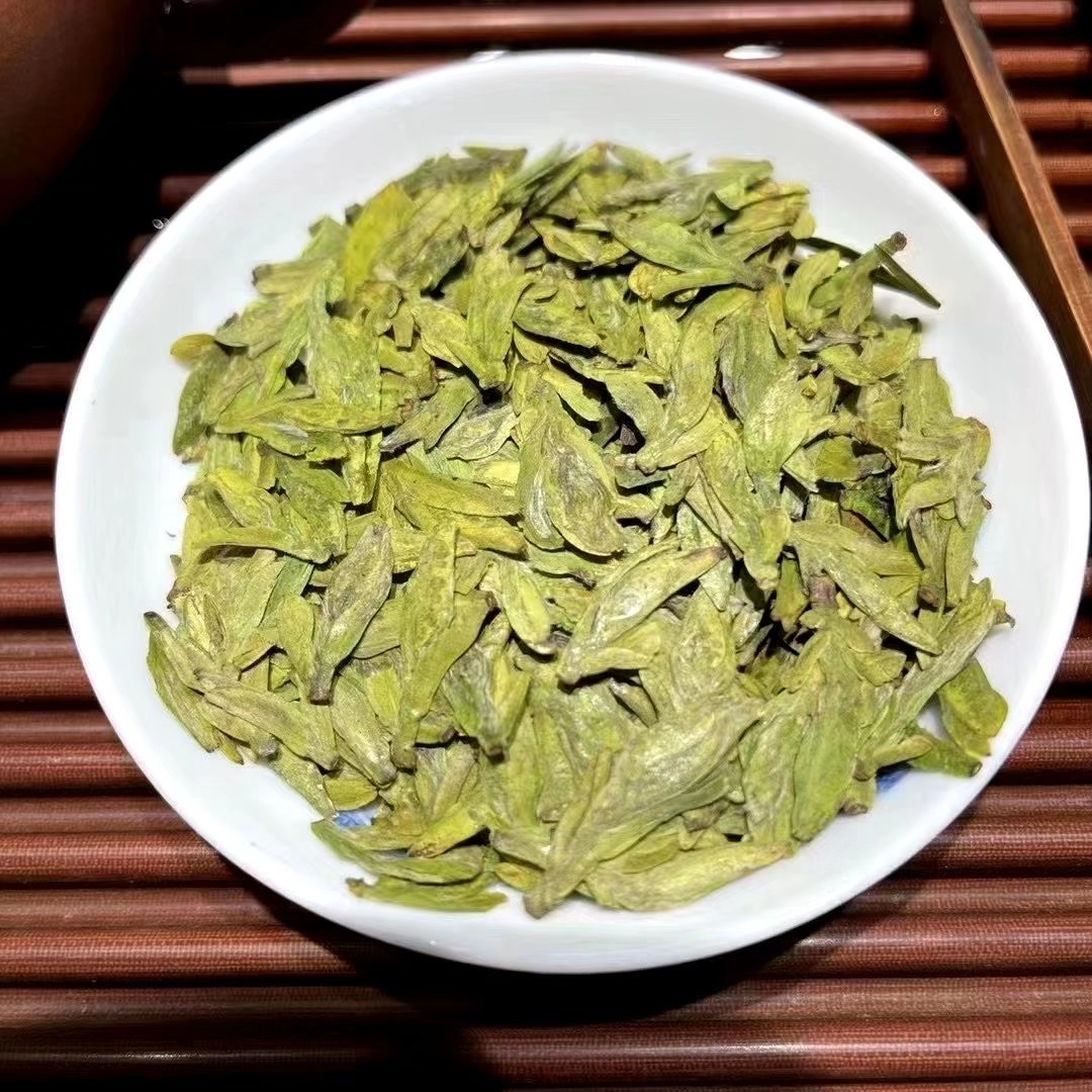 庆凤茶叶：探秘高山云雾中的茶香传奇(图1)