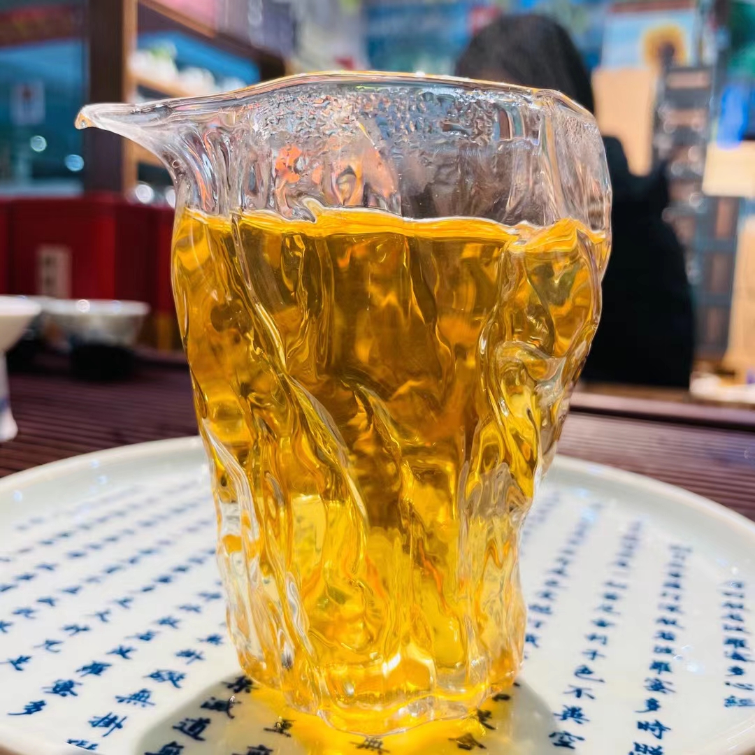 揭秘茶叶市场新骗局：如何辨别真假高端茶叶(图1)