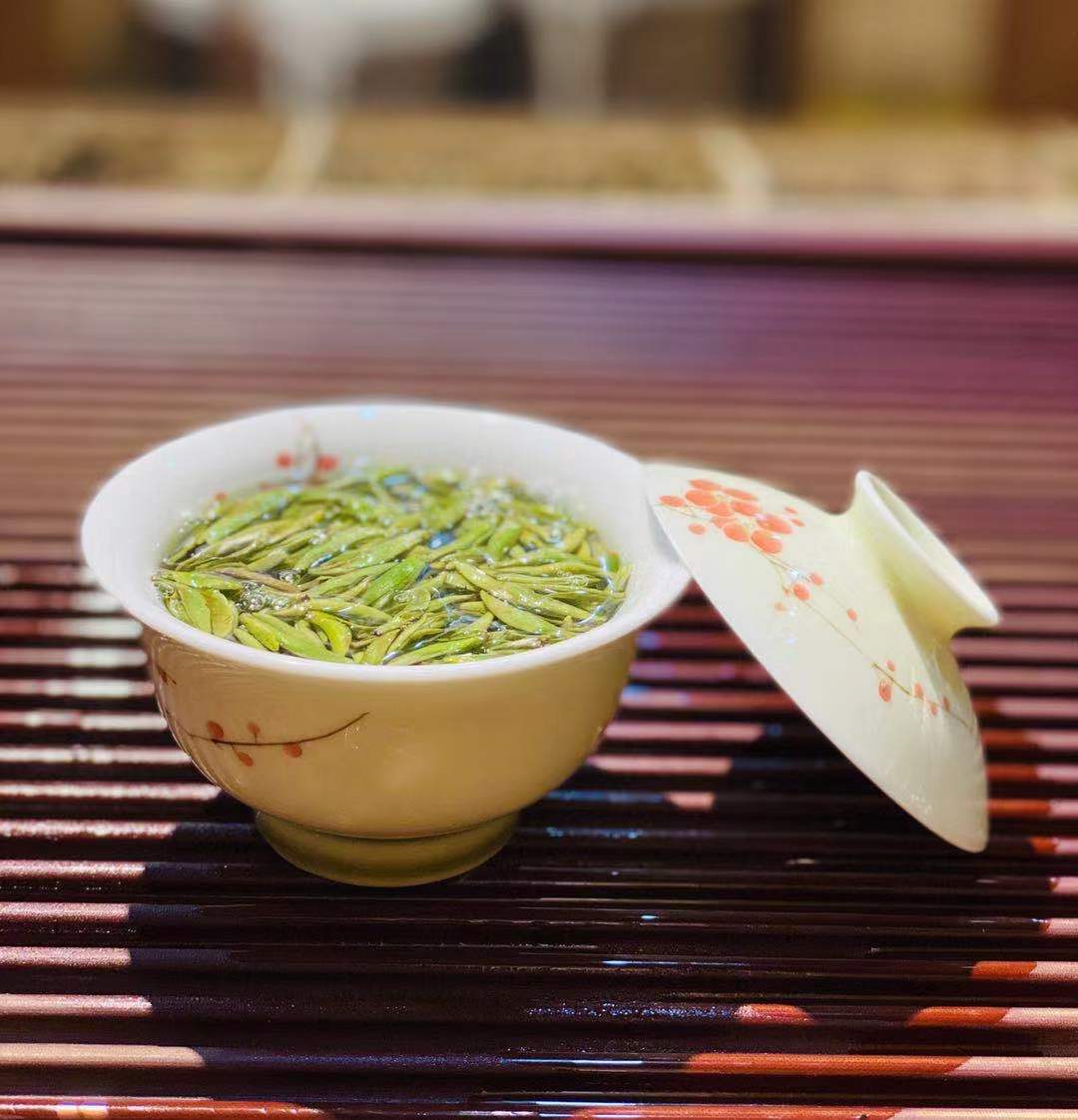 商城高山茶：揭秘云雾缭绕中的茶叶瑰宝(图1)