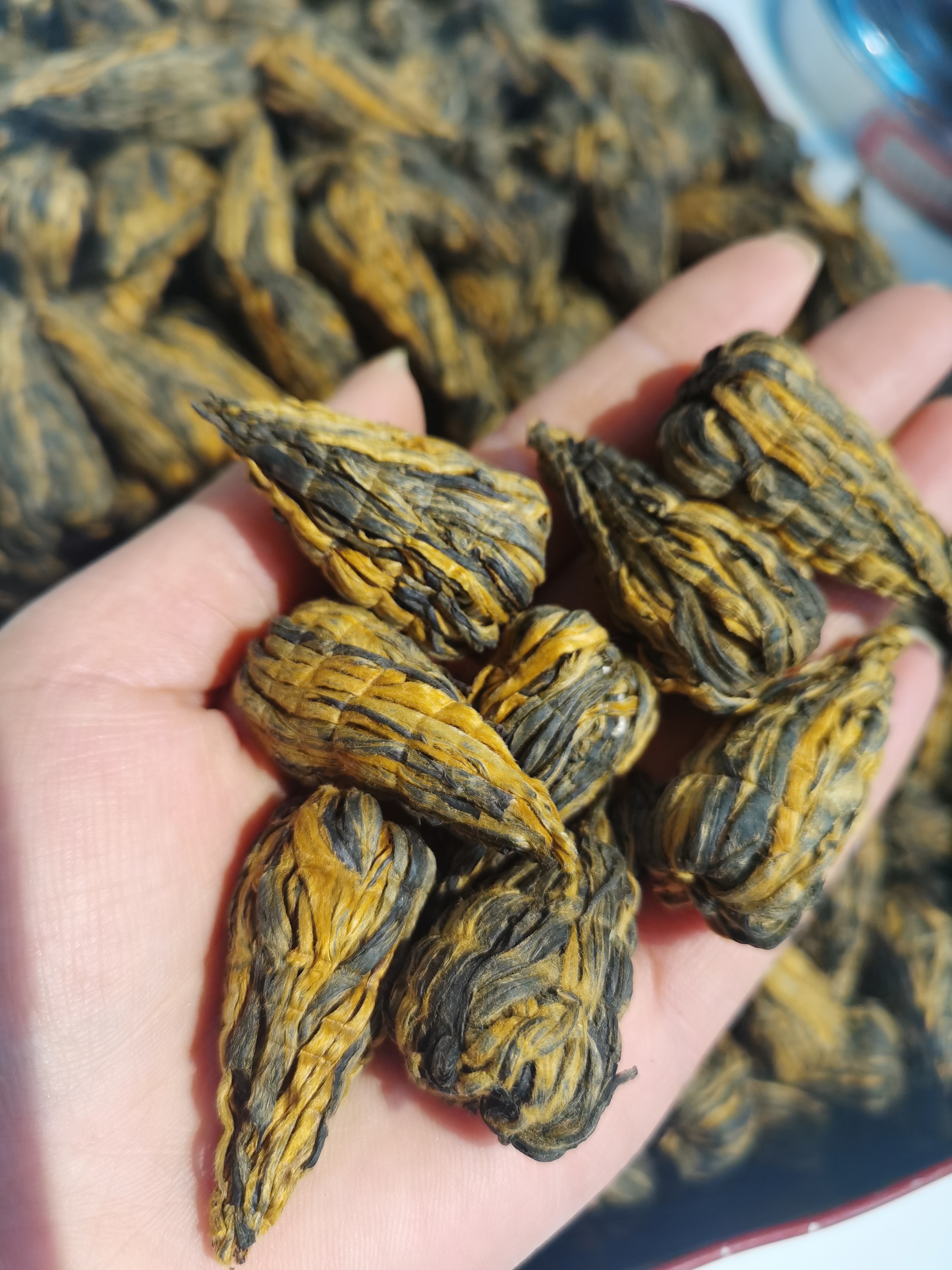 大雪茶韵：揭秘冬季茶叶的独特魅力与养生之道(图1)