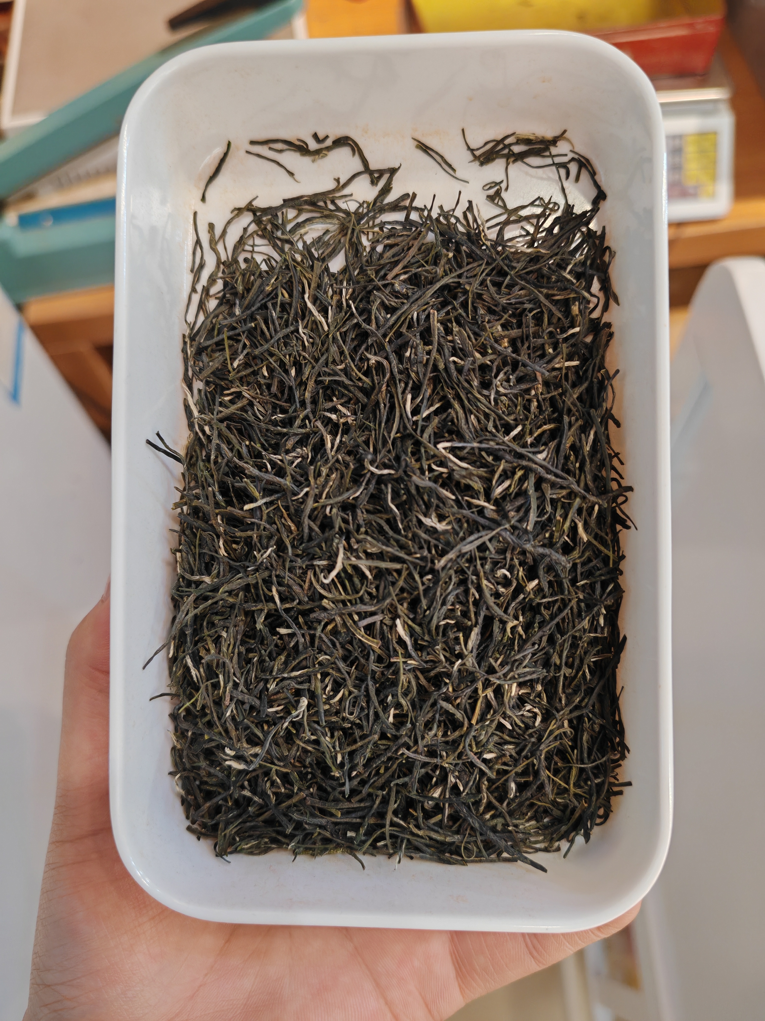 茶叶害虫揭秘：带翅膀的茶叶虫子如何影响茶叶品质？(图1)