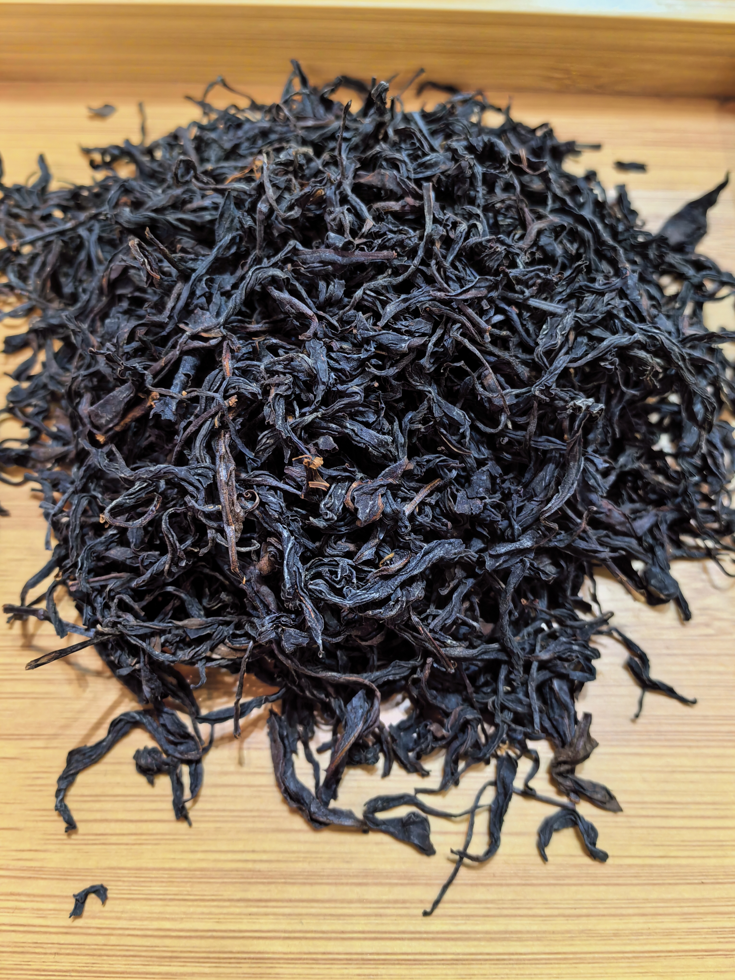 揭秘普洱茶：从古树到陈化，探索其独特风味与健康益处(图1)
